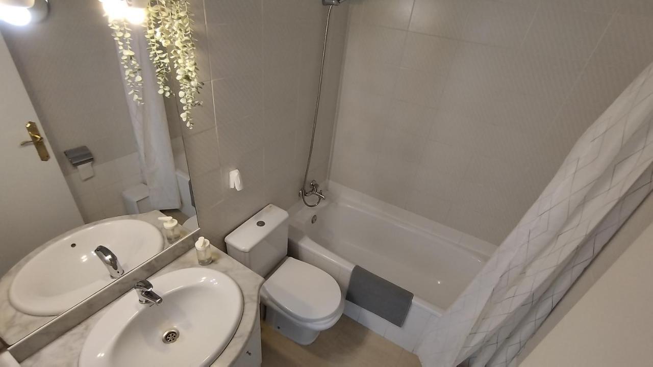 Casas Blancas Salou Villa Buitenkant foto